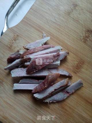 叉烧肉炒芹菜的做法步骤：6