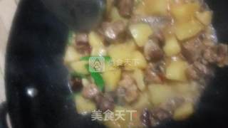 土豆烧排骨的做法步骤：5