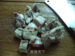 红萝卜烧排骨的做法步骤：2