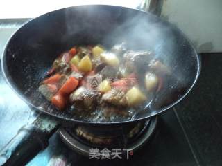 土豆胡萝卜烧排骨的做法步骤：13