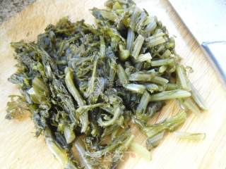 冻豆腐雪里蕻的做法步骤：2