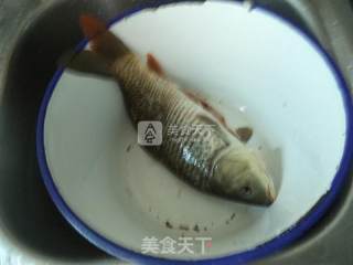 蒜香酸辣鱼的做法步骤：2