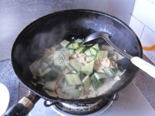 黄瓜片干豆腐的做法步骤：4