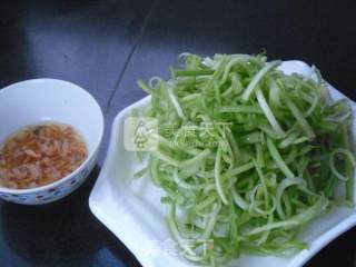 干虾仁炒芹菜的做法步骤：6