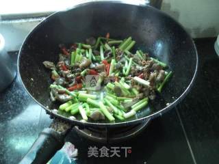 蒜苔鸭杂的做法步骤：13