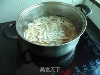 拌熏香干丝的做法步骤：3