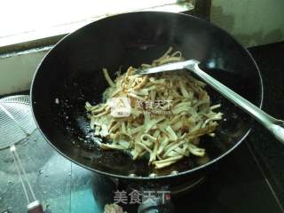 拌熏香干丝的做法步骤：9