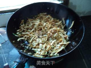 拌熏香干丝的做法步骤：13