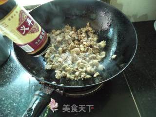 酸黄瓜炒鸭丁的做法步骤：5