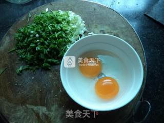 香葱炒蛋的做法步骤：1