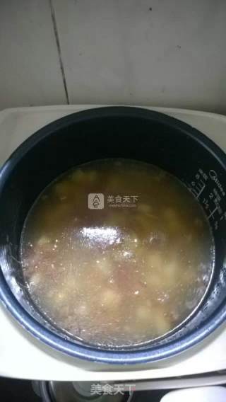 【电饭锅食谱】广式腊肉腊肠焖饭的做法步骤：4