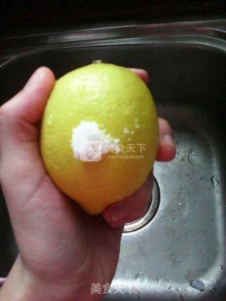 柠檬茶——必胜客的招牌甜品的做法步骤：1