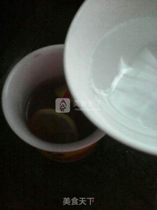 柠檬茶——必胜客的招牌甜品的做法步骤：8