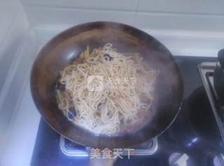 土豆焖面的做法步骤：6