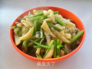 菠菜梗土豆条的做法步骤：8