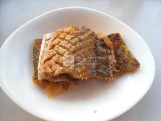 煎鳗鱼干的做法步骤：6