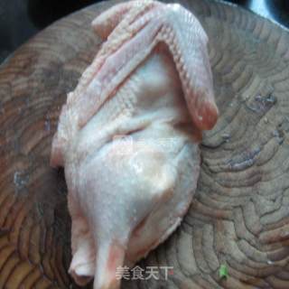 红枣蒸老鸭---宴客菜的做法步骤：1