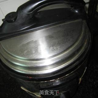 红枣蒸老鸭---宴客菜的做法步骤：5