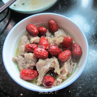 红枣蒸老鸭---宴客菜的做法步骤：8