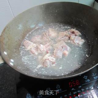 生姜炖老鸭的做法步骤：3