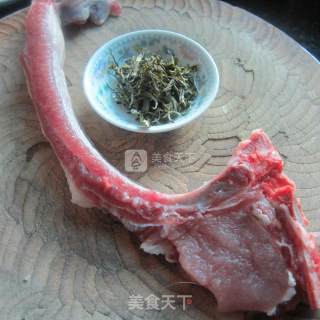 绿茶排骨的做法步骤：1