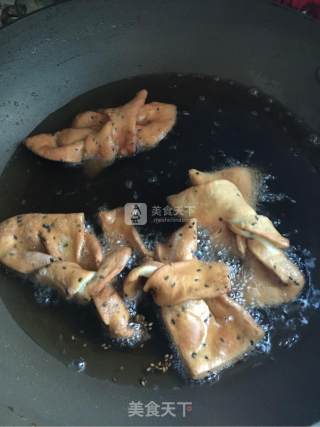 香酥麻叶的做法步骤：6