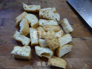 油豆腐炒莴笋叶的做法步骤：2