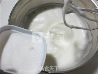 玫瑰花戚风蛋糕的做法步骤：11