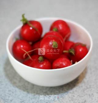 美食如花绽放---樱桃萝卜花的做法步骤：1