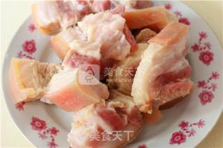 上海秘制红烧肉的做法步骤：1