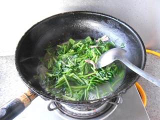 培根菠菜的做法步骤：7