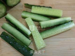 酸辣瓜条的做法步骤：4