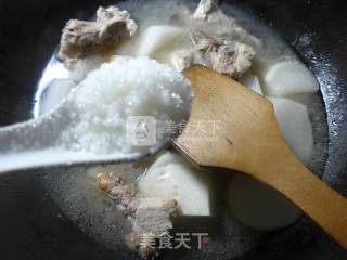 萝卜烧龙骨的做法步骤：7
