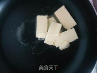杏仁黑芝麻牛轧糖的做法步骤：2