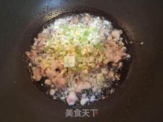 麻辣过瘾的【宜宾燃面】的做法步骤：5