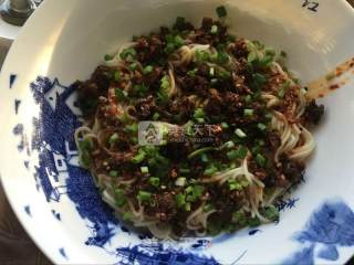 麻辣过瘾的【宜宾燃面】的做法步骤：14