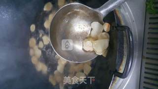 小炒口蘑的做法步骤：1