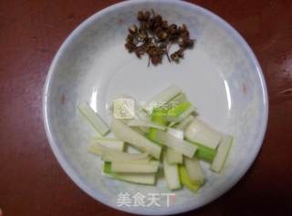 醋溜白菜帮的做法步骤：3