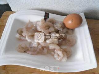 炸虾仁的做法步骤：1