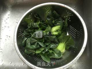 蚝油香菇菜心的做法步骤：1