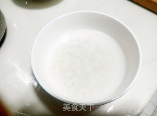 营养早餐之——红枣花生米糊的做法步骤：2