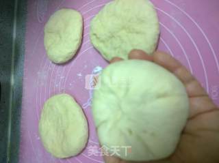 豆沙早餐包的做法步骤：8