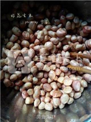 健康下酒菜：炸花生米的做法步骤：3