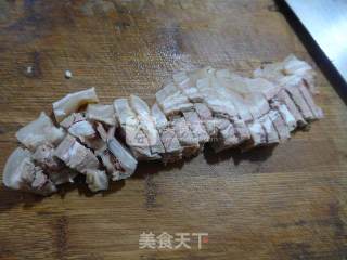 尖椒炒羊肉的做法步骤：2