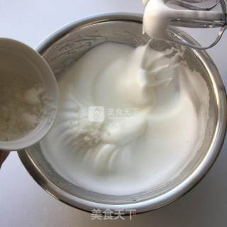 奥利奥慕斯蛋糕卷的做法步骤：9