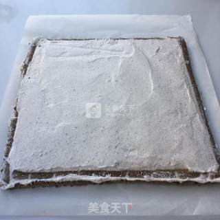 奥利奥慕斯蛋糕卷的做法步骤：22