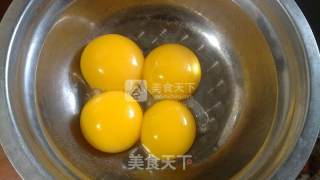 蔓越莓戚风蛋糕的做法步骤：2