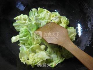 牛肉酱鸡蛋炒圆白菜的做法步骤：5