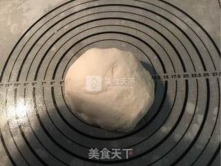 贝壳黑芝麻花卷的做法步骤：7