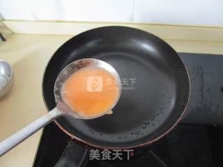 胡萝卜鲜肉蛋卷的做法步骤：7
